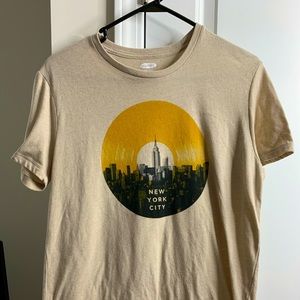 Old Navy Men’s Soft-washed Medium Graphic Tee